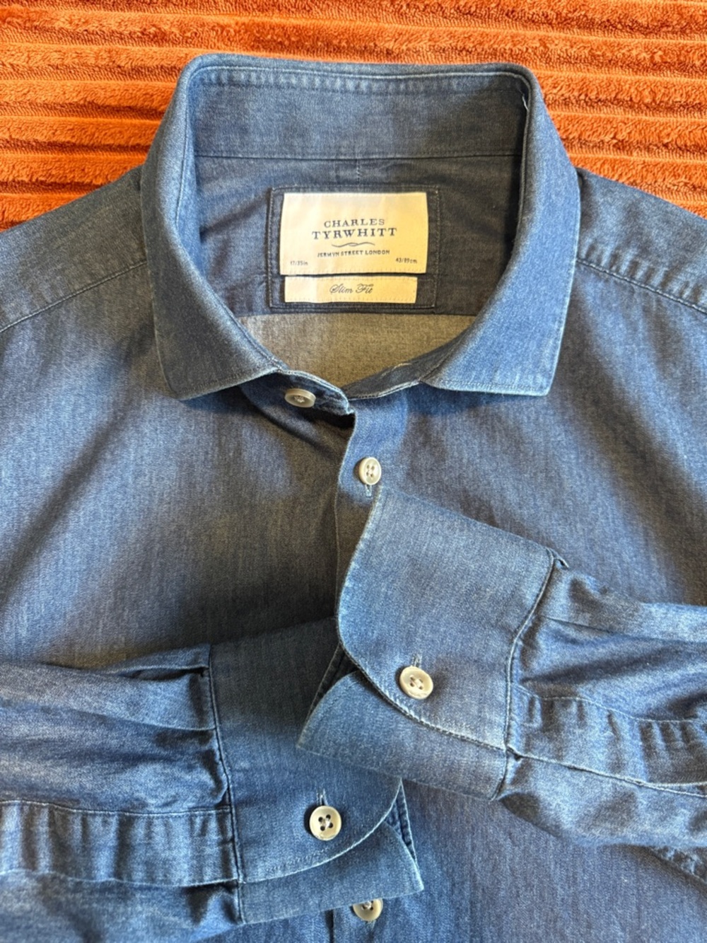 Charles Tyrwhitt Dark Chambray Button-Down Shirt in Blue 17 / 34 Slim Fit